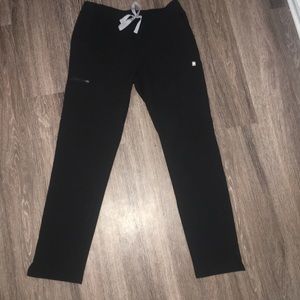 Figs Scrub Black: Casma top xxs, yola bottom xs/p